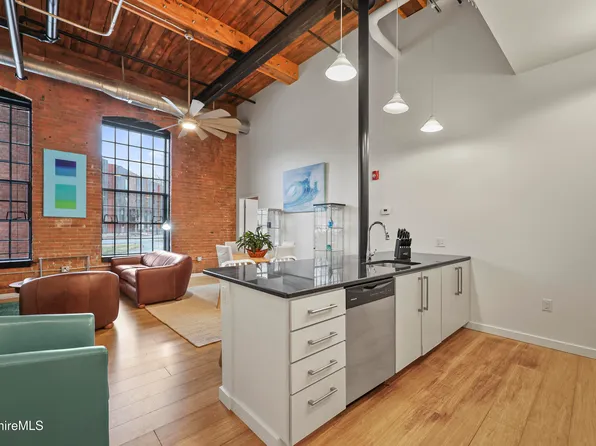 160 Water St #112, Williamstown, MA 01267