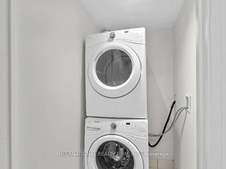 525 Adelaide St W #LPH35 — Photo 27