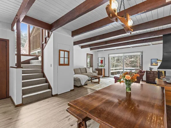 109 Hartson Road, Stowe, VT 05672