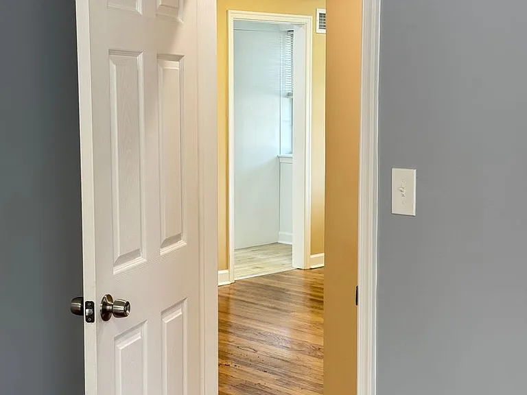 8804 Bradford Rd — Photo 23