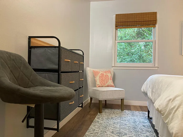 6305 Dixon Dr — Photo 8