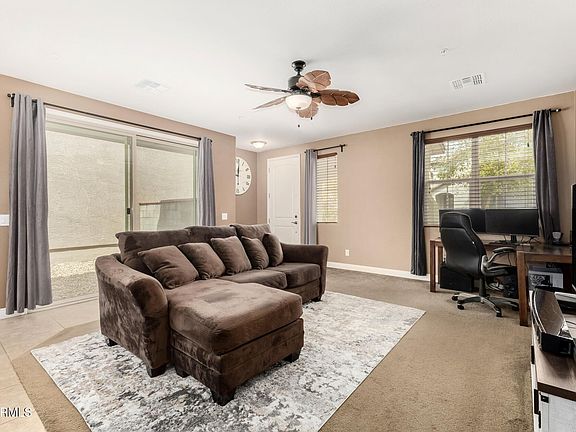 3rd image of 20607 W WHITE ROCK Road