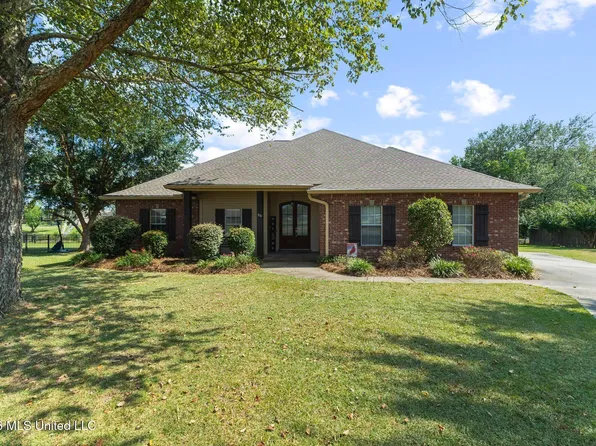 25 Lakeland Cir, Petal, MS 39465