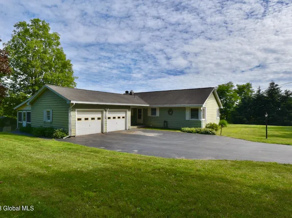 127 George Thompson Road, Mechanicville, NY 12118