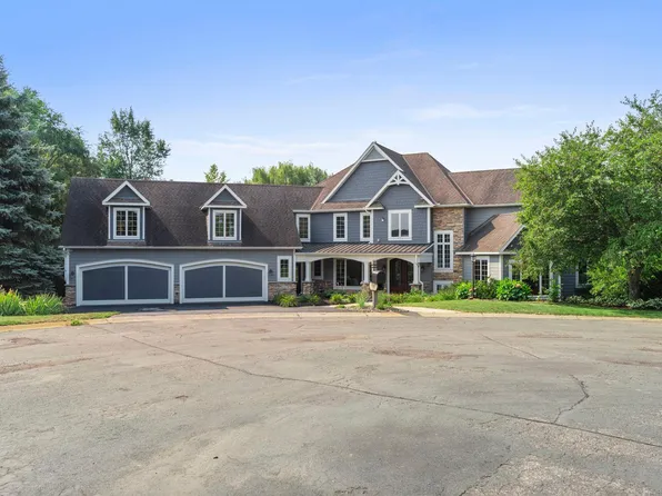 9127 Alger Ct, Inver Grove Heights, MN 55077