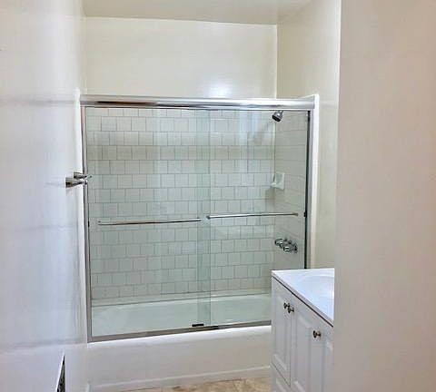 4th image of 1816 N Mariposa Ave #2