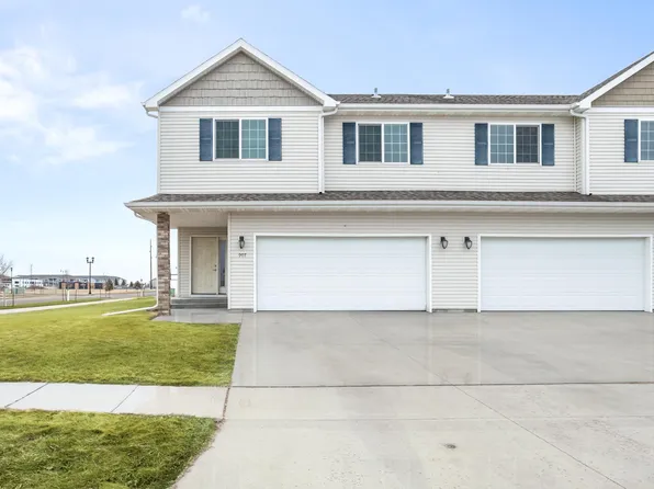 907 30th Ave W, West Fargo, ND 58078