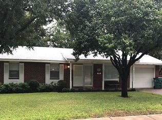 411 N Thressa St, Henrietta, TX 76365