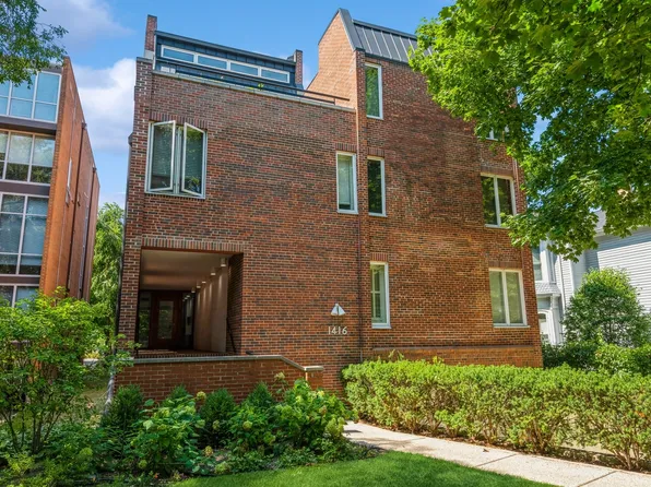 (undisclosed Address), Evanston, IL 60201