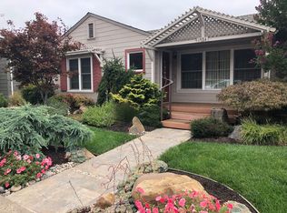 1934 E Haven Dr, Santa Rosa, CA 95404