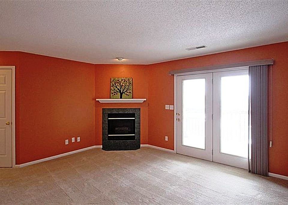 1st image of 1020 Duchess Dr Unit 9