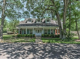 10139 Glennswood Dr, Navasota, TX 77868