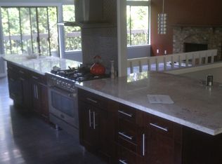 17430 NE 33rd St, Redmond, WA 98052
