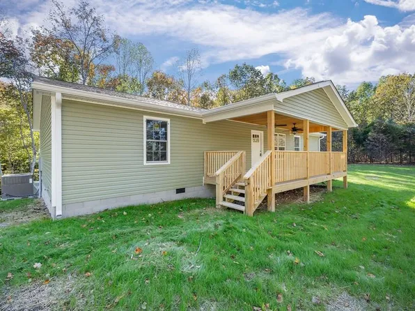 1053 Benton Tidwell Rd, Hilham, TN 38568