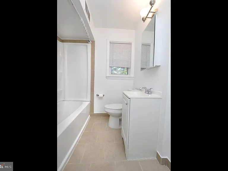 432 N Coles Ave — Photo 14