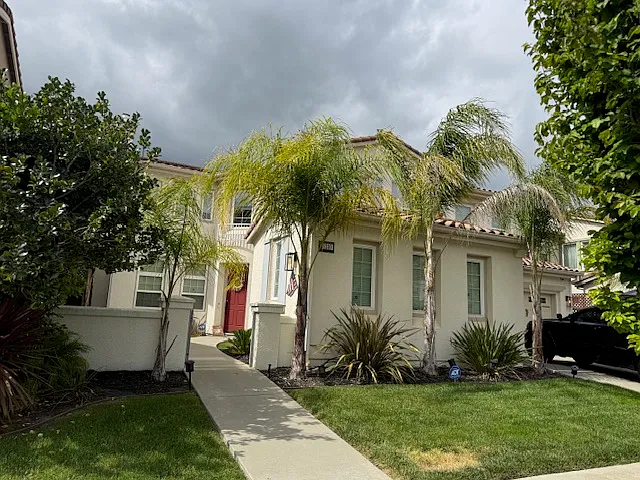 Royal Creek Ct — Photo 1