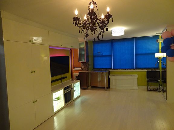 3rd image of 225 E 36th St APT 8L