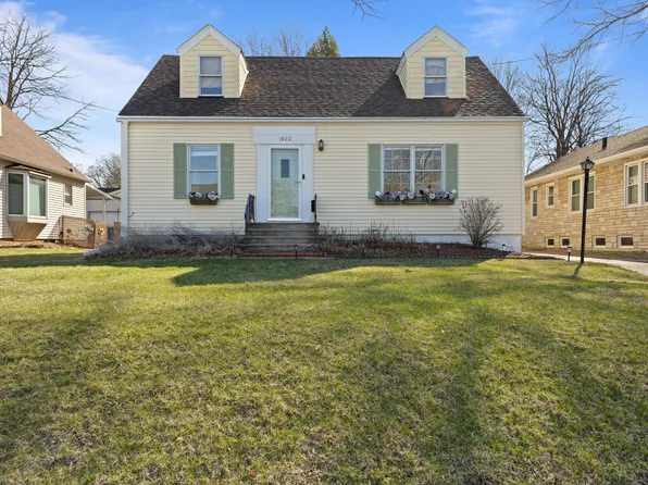 1623 E 32nd St, Des Moines, IA 50317
