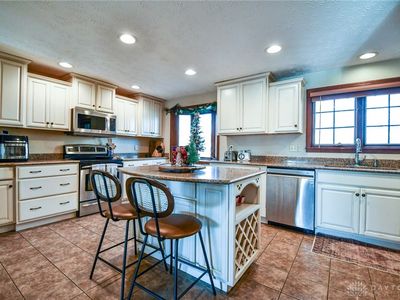384 Greensboro Dr, Dayton, OH, 45459