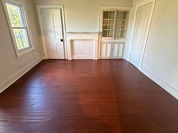 3rd image of 7 Lafayette Pl #2