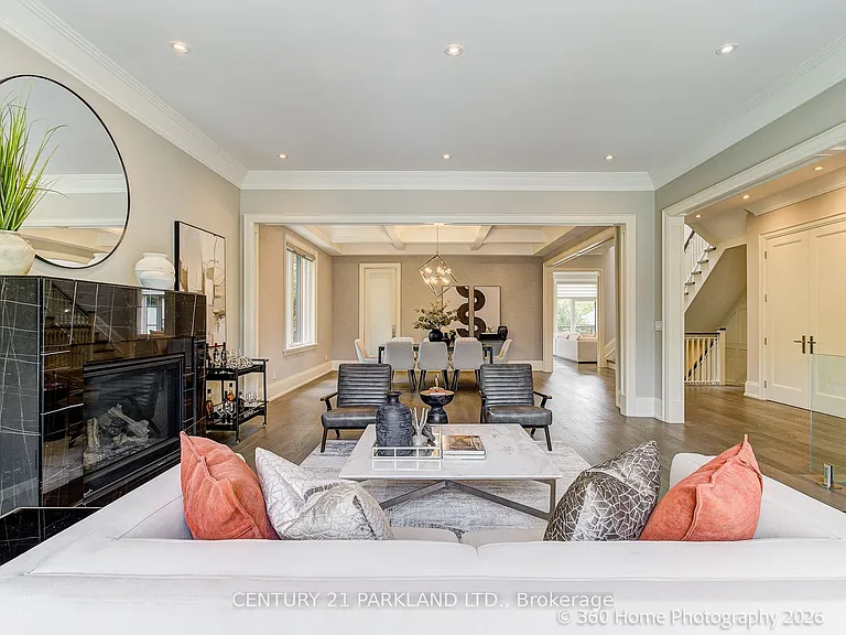 141 Churchill Ave — Photo 10