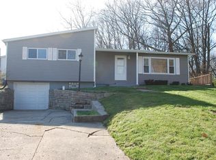 231 Hedge Dr, Springfield, OH 45504
