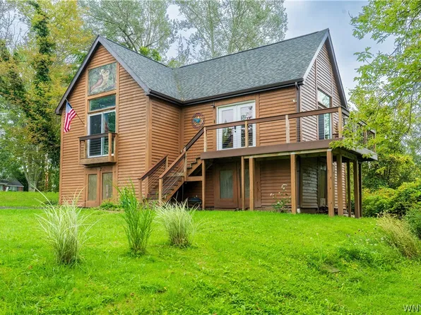 3030 Hopkins Rd, Amherst, NY 14228
