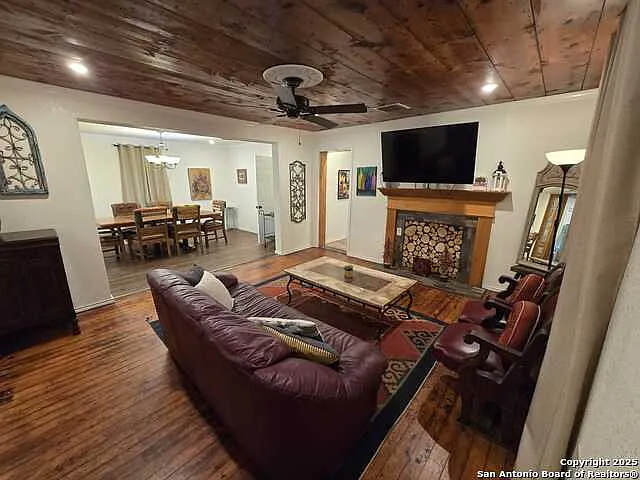 1020 Mission Rd — Photo 11