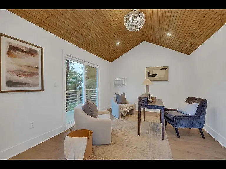 2020 Jones Cir — Photo 14