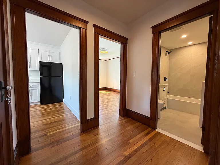26 Louise St #26 — Photo 7