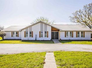 6704 N River Xing, China Spring, TX 76633