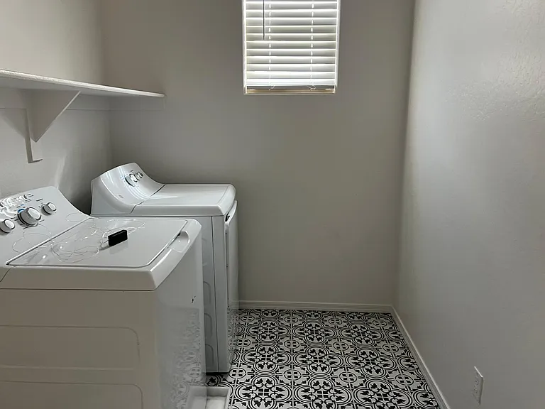 10054 E Tiburon Ave — Photo 35