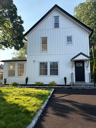 227 N Railroad Ave Photo 1