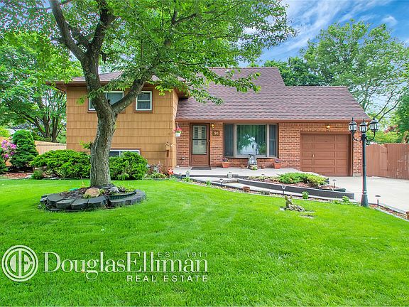 5th image of 26 Wiltshire Dr
