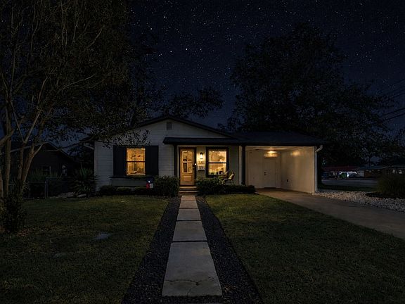 5th image of 335 W Burbank St