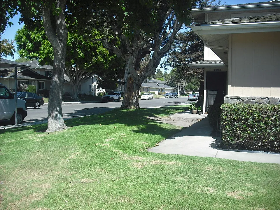 2646 Tiller Ave