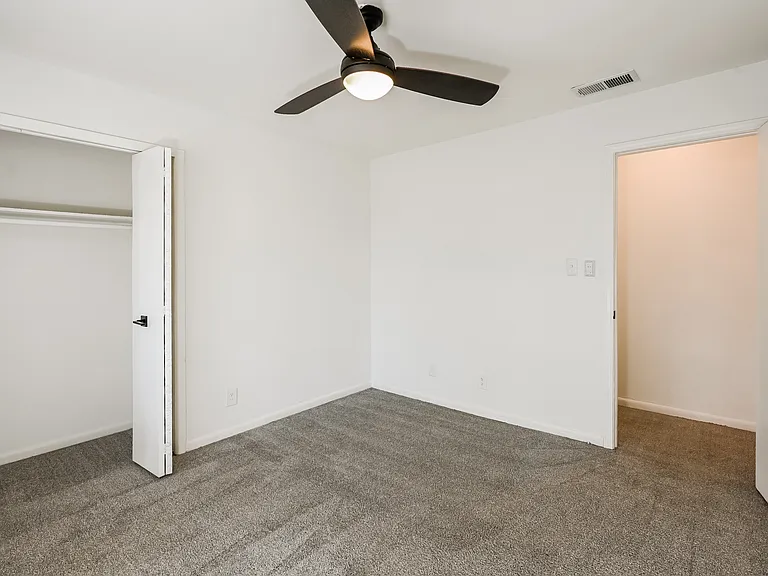 White Oak Townhomes — Photo 25