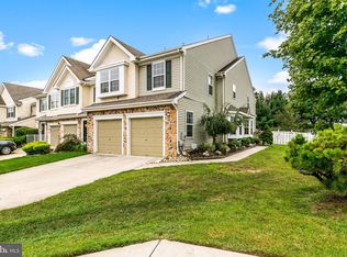 61 Hearthstone Ln, Marlton, NJ 08053