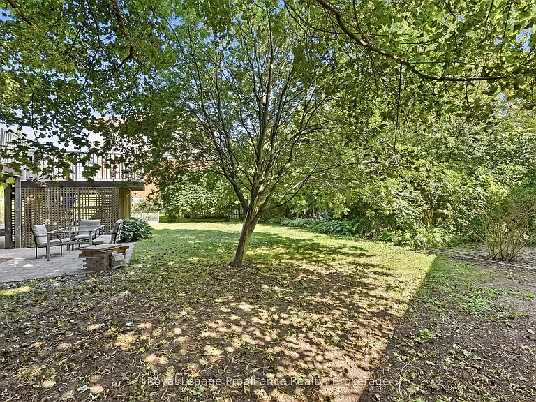 37 Ravine Dr — Photo 50