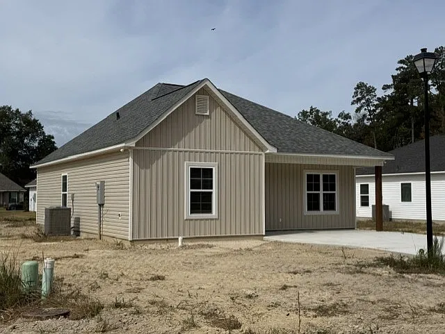 3 bed, 1350 sqft, $1,650 — Photo 2