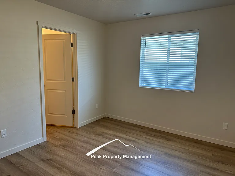 919 N Filly Ave — Photo 8