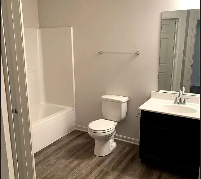 Parkside Manor Apartmens — Photo 7