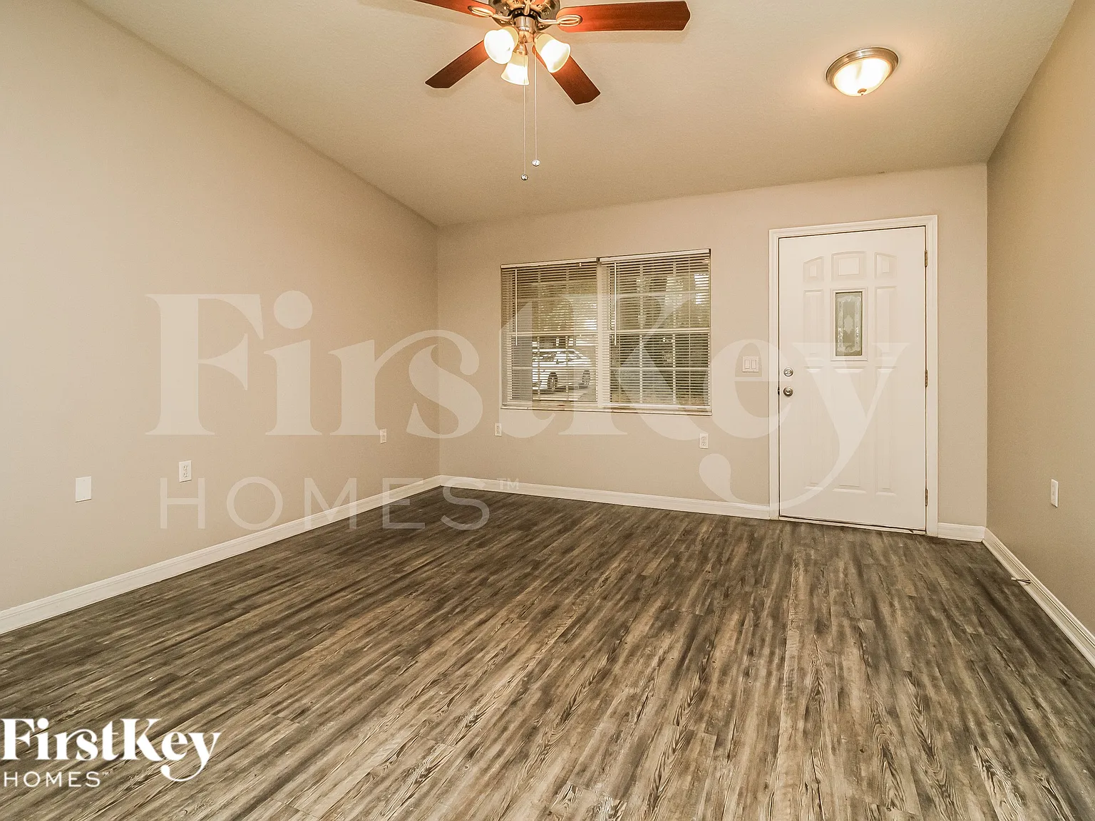 2 bed, 1.5 bath, 1096 sqft, $1,830 — Photo 4