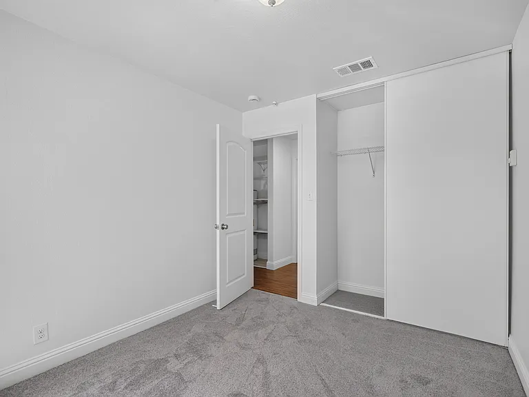 2045 Larsen Ct — Photo 16
