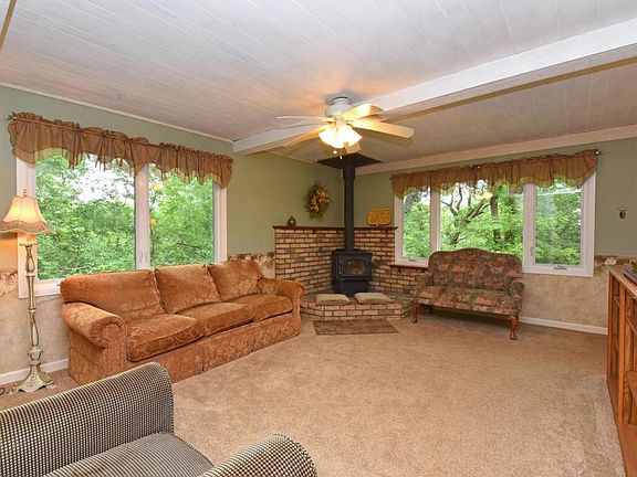 4th image of 1547 Oldridge Ave N