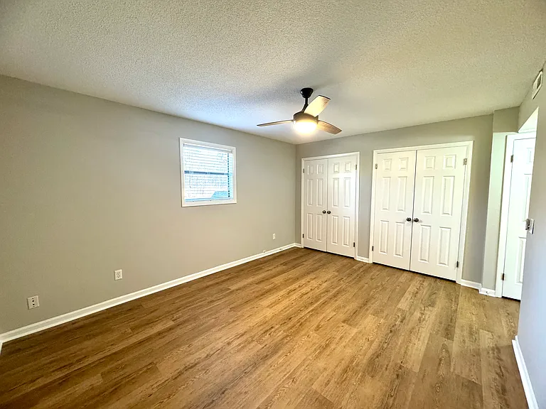 514 Brookside Ct — Photo 26