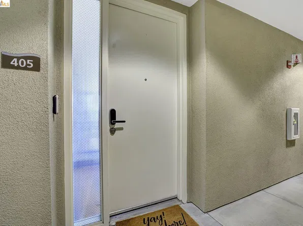 3090 Glascock St APT 405, Oakland, CA 94601