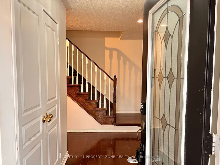 2201 Crestmont Dr — Photo 24