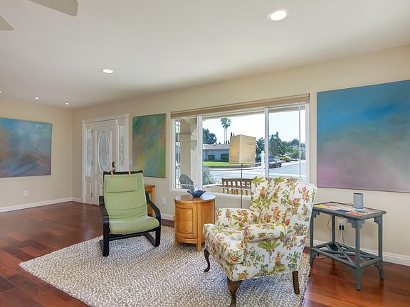4th image of 10496 Amantha Ave