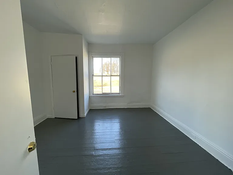 2200 Memorial Ave #A — Photo 4